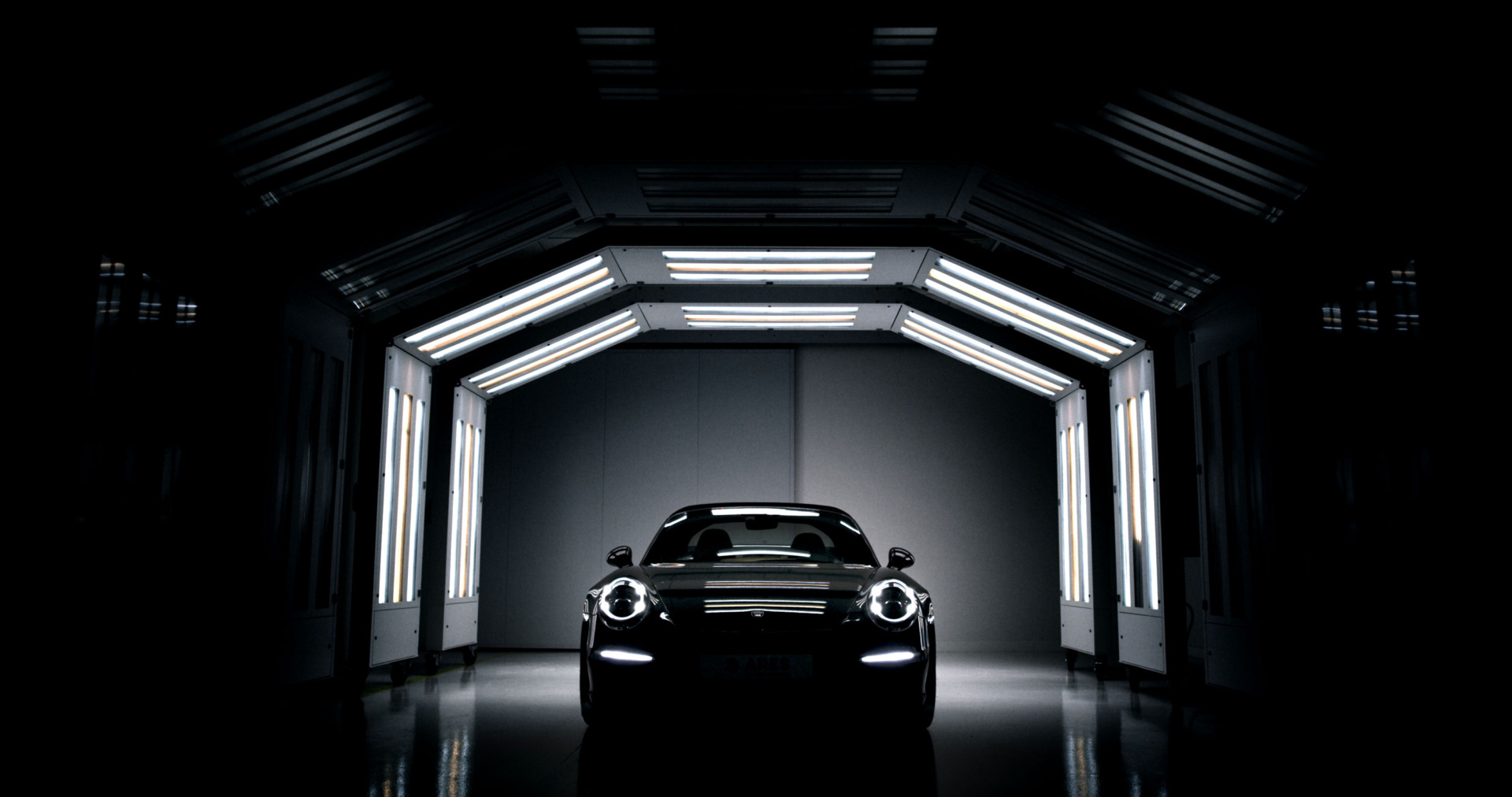 Home Lighttunnel Porsche - Ares Design